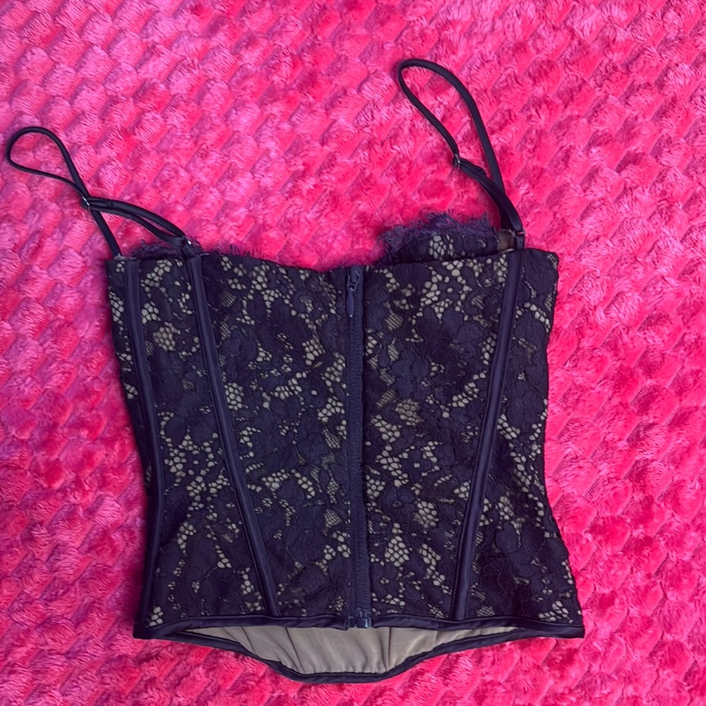 Plum Corset Top - Picture 2 of 4